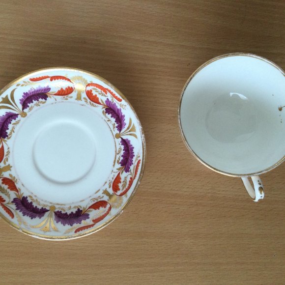 Old derby reproduced by Tate and Ogles by Hull saucer & cup set red gold purple - Picture 4 of 5